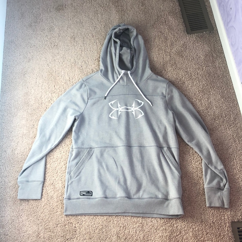 Under Armour Fish Sweatshirt. Large